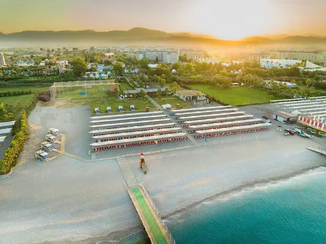 фото отеля Asteria Family Resort Side (ex. Euphoria Palm Beach; Majesty Club Palm Beach) изображение №1