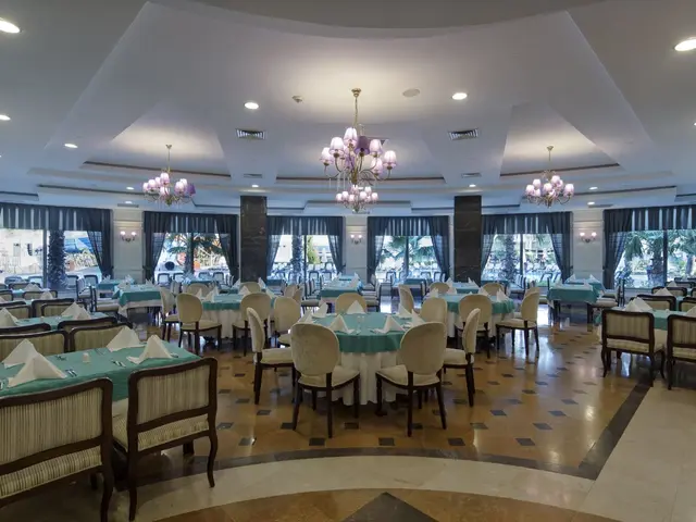 фотографии отеля Alba Queen изображение №7