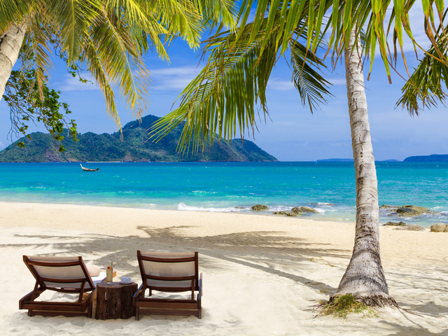 фото отеля Baanjai Surin Beach изображение №9