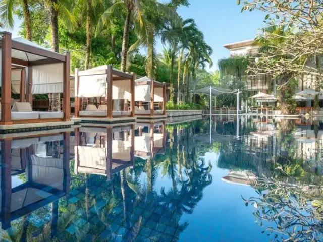 фото отеля Baanjai Surin Beach изображение №1