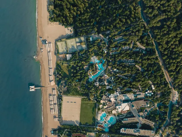 фото отеля Blue Waters Club изображение №9