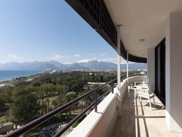 фото отеля Rixos Downtown Antalya – The Land Of Legends Free Access изображение №25