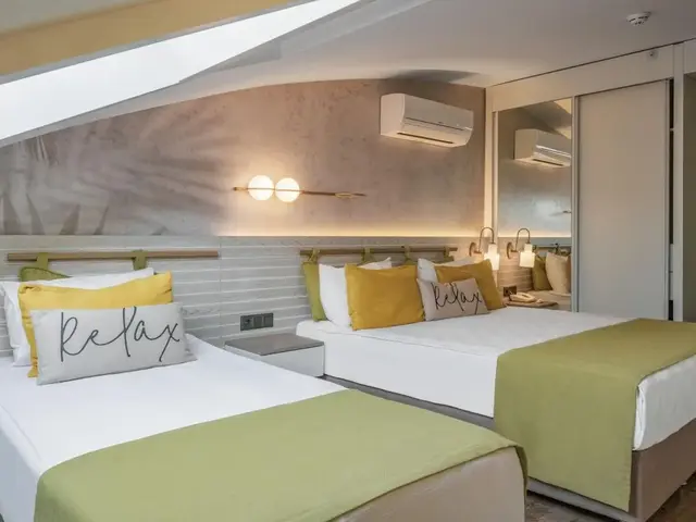 фотографии Side Square изображение №8