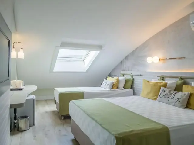 фото Side Square изображение №6