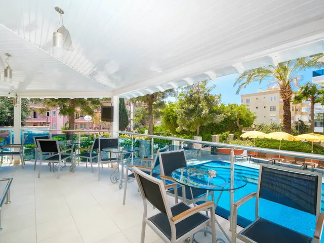 фото Villa Sunflower (ex. Villa Sunflower Aparts & Suites) изображение №106