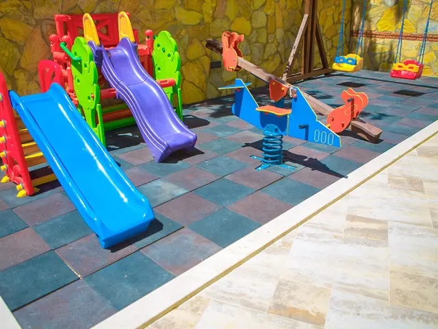 фото отеля Villa Sunflower (ex. Villa Sunflower Aparts & Suites) изображение №101