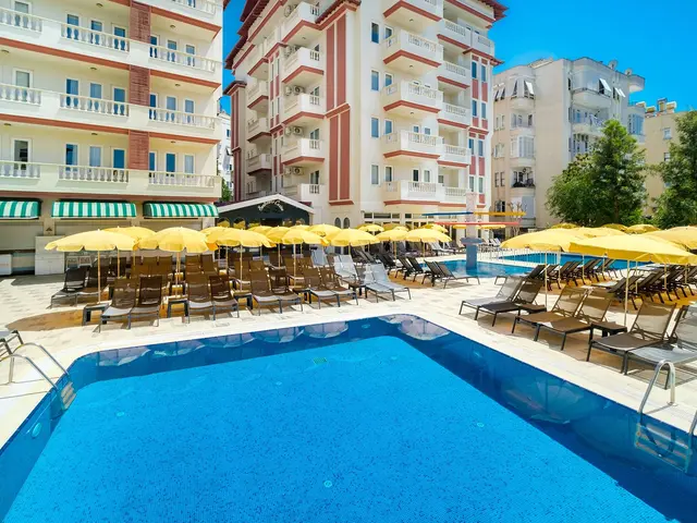фото отеля Villa Sunflower (ex. Villa Sunflower Aparts & Suites) изображение №97