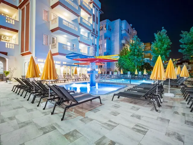 фото отеля Villa Sunflower (ex. Villa Sunflower Aparts & Suites) изображение №93