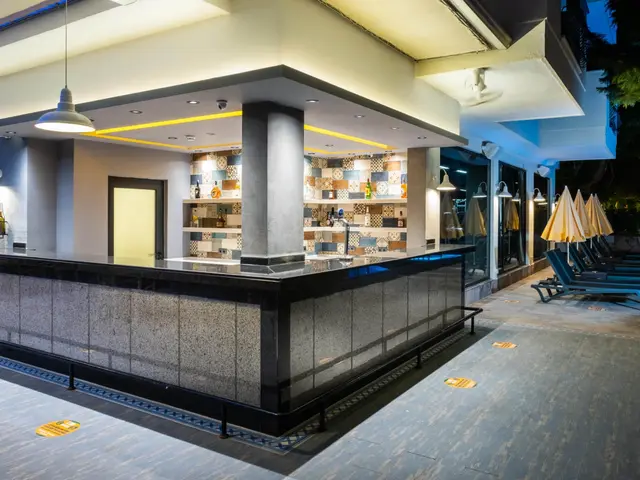 фото отеля Villa Sunflower (ex. Villa Sunflower Aparts & Suites) изображение №73