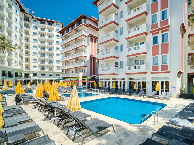 фото отеля Villa Sunflower (ex. Villa Sunflower Aparts & Suites) изображение №1