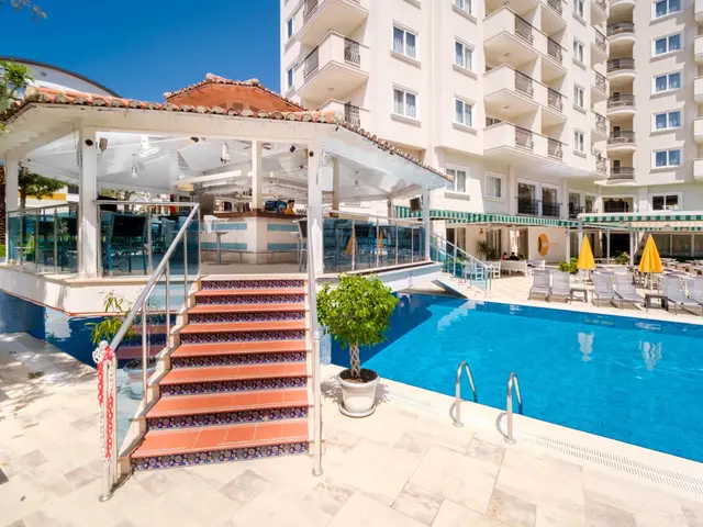 фотографии Villa Sunflower (ex. Villa Sunflower Aparts & Suites) изображение №40