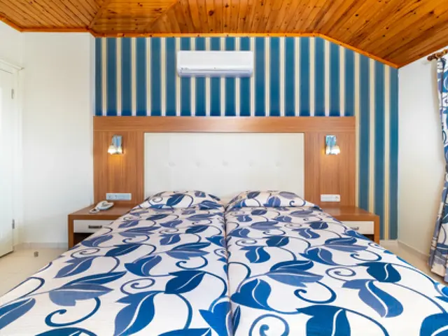 фото Villa Sunflower (ex. Villa Sunflower Aparts & Suites) изображение №42