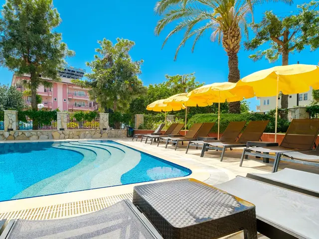 фотографии Villa Sunflower (ex. Villa Sunflower Aparts & Suites) изображение №32