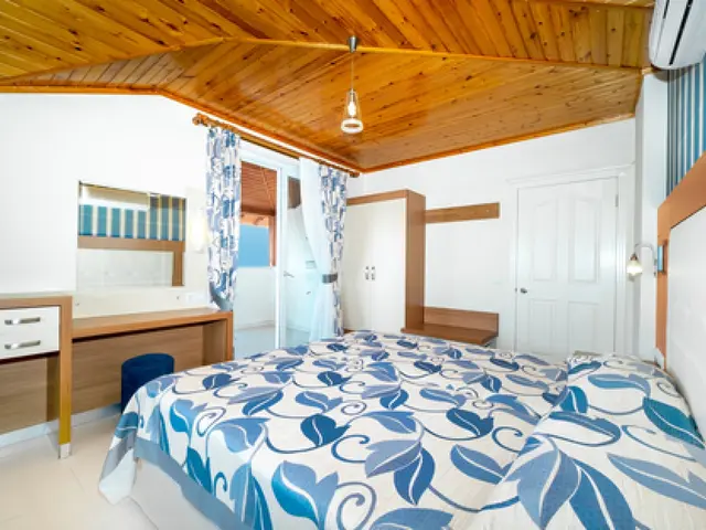 фотографии Villa Sunflower (ex. Villa Sunflower Aparts & Suites) изображение №28