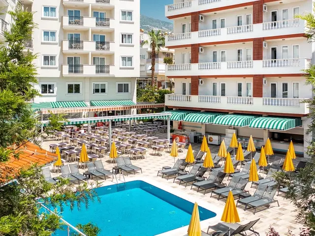 фотографии Villa Sunflower (ex. Villa Sunflower Aparts & Suites) изображение №20