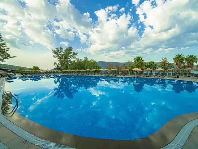 фото отеля Bodrum Holiday Resort & Spa (ex. Majesty Club Hotel Belizia) изображение №25