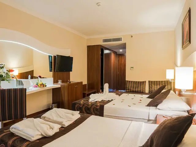 фотографии Throne Beach Resort & Spa (ex. Throne Nilbahir Resort & Spa) изображение №20