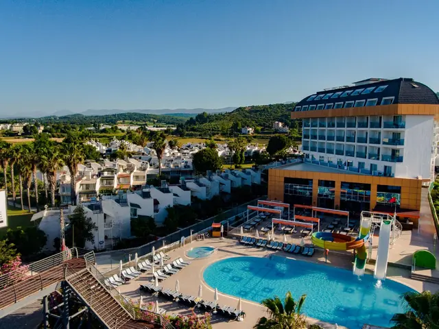 фото Throne Beach Resort & Spa (ex. Throne Nilbahir Resort & Spa) изображение №10