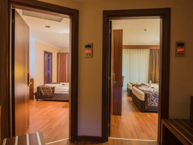 фотографии отеля Throne Beach Resort & Spa (ex. Throne Nilbahir Resort & Spa) изображение №3