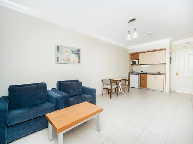 фото отеля Villa Sunflower (ex. Villa Sunflower Aparts & Suites) изображение №13