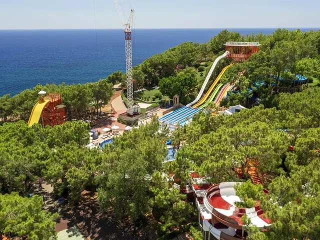 фото A Good Life Utopia Family Resort (ex. A Good Life Water Planet; Water Planet Deluxe Hotel & Aquapark) изображение №14