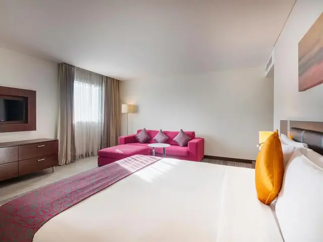 Туры в отель Holiday Inn Muscat Al Seeb By IHG 4*, Оман, Маскат — цены ...