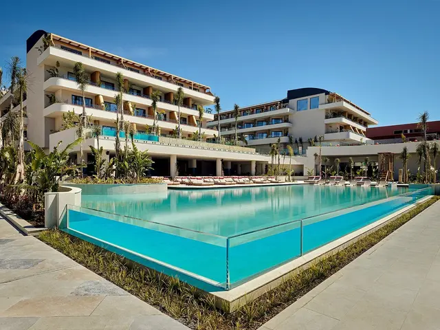 фото отеля XO Cape Arnna Resort изображение №1