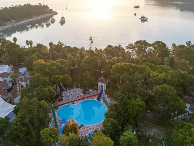 фото отеля Meder Resort изображение №17