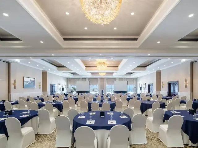 фото Crowne Plaza Muscat By IHG изображение №6