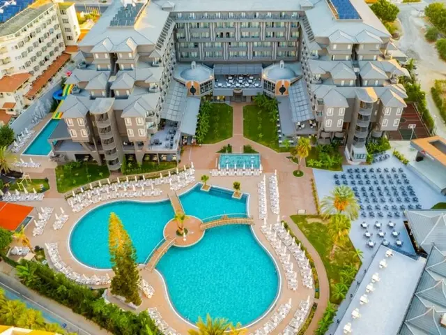 фото отеля Nova Park изображение №1