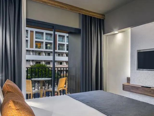 фотографии отеля Kaia Coracesium (ex. Villa Sunflower Beach; Titan Garden) изображение №3