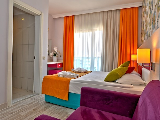 фотографии отеля Ramada Resort Side (ex. The Colours West) изображение №11