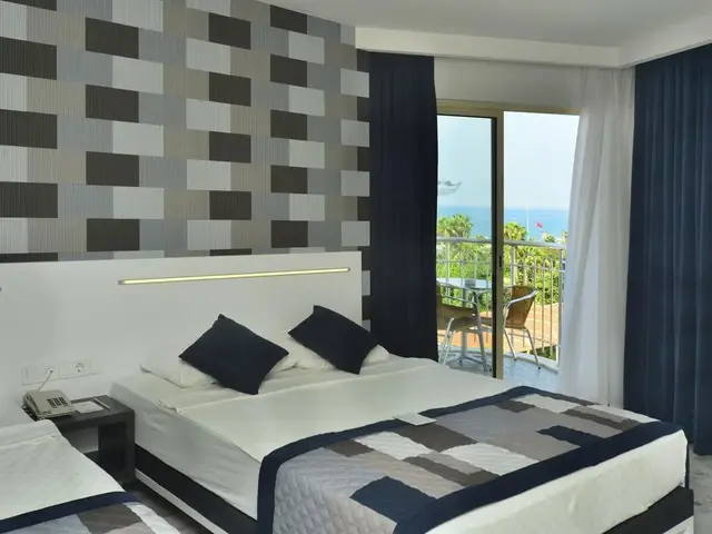 фотографии отеля White City Beach изображение №3