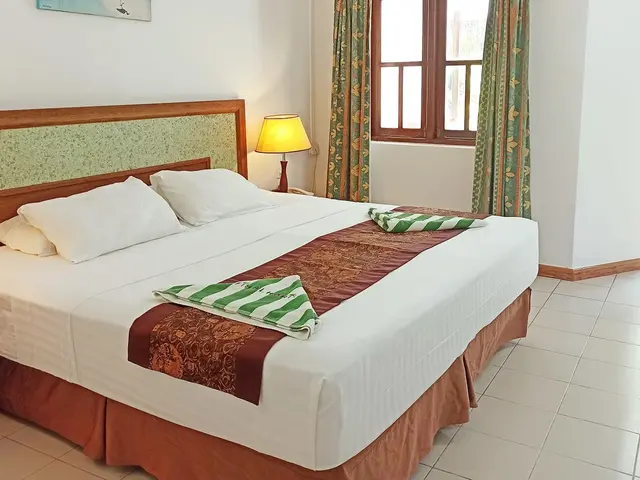 фото Fihalhohi Maldives (ex. Fihalhohi Island Resort) изображение №14