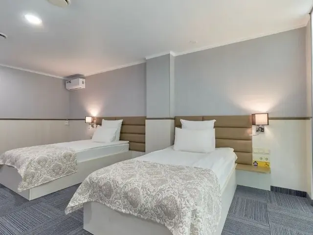 фото Форум (Forum) изображение №34