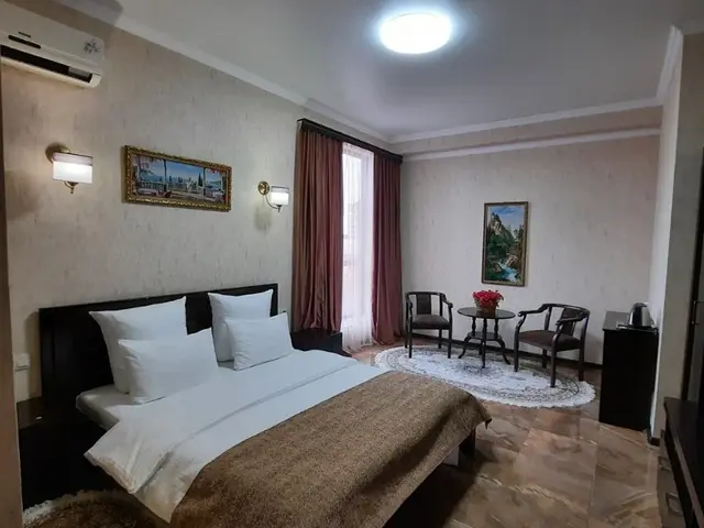 фотографии отеля Ночной Квартал (Nochnoy Kvartal) изображение №3