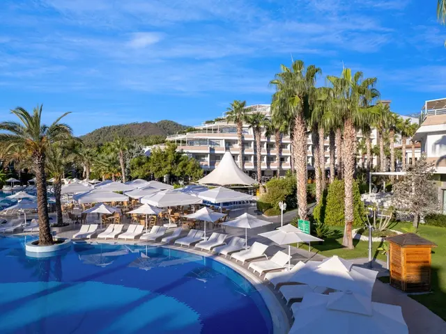 фото отеля Rai Premium Tekirova (ex. Queen's Park Rai Premium Tekirova; Queen's Park Tekirova Resort & Spa) изображение №25