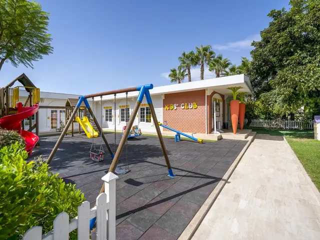 фото Rai Premium Tekirova (ex. Queen's Park Rai Premium Tekirova; Queen's Park Tekirova Resort & Spa) изображение №10