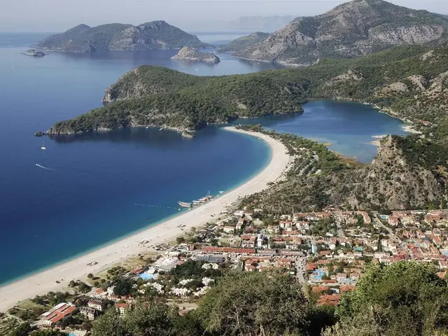 фото отеля Club Belcekiz Beach изображение №5
