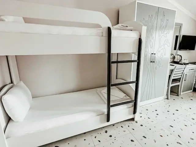 фотографии отеля Tonoz Beach изображение №11