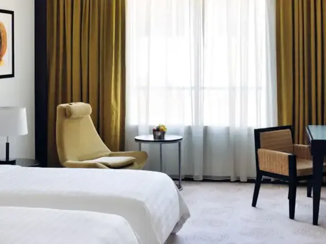 фото Avani Deira (ex. Movenpick Hotel Deira) изображение №2