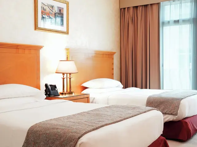 фото Swissotel Al Murooj (ex. Roda Al Murooj; Al Murooj Rotana) изображение №6