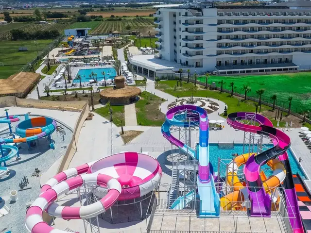 фото отеля Dream Water World изображение №1