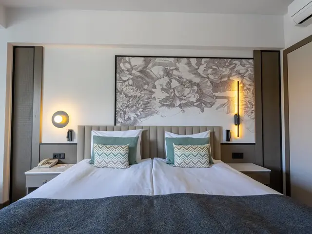 фото Side Breeze (ex. Monachus Park Hotel) изображение №14