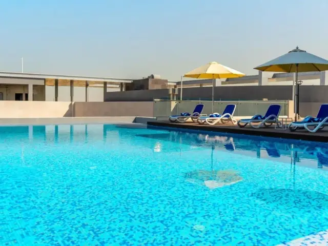 фото отеля West Walk Retaj изображение №1