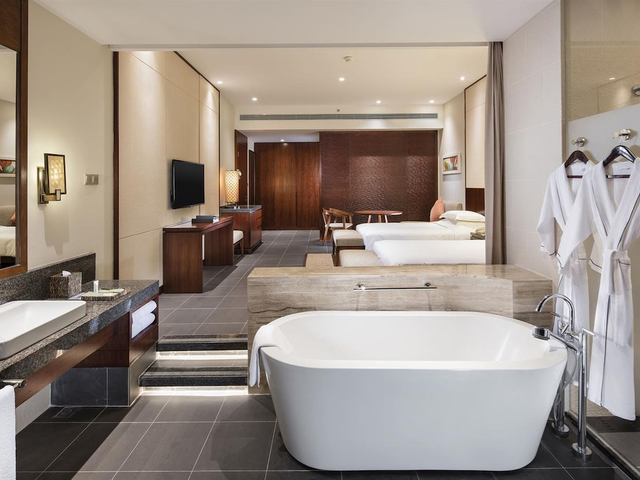 фотографии отеля Hilton Sanya Yalong Bay Resort & Spa изображение №11