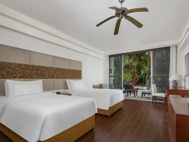 фото Swissotel & Grand Mercure Sanya Yalong Bay (ex. Grand Mercure Sanya Yalong Bay; Huayu Resort & Spa Yalong Bay Sanya) изображение №30
