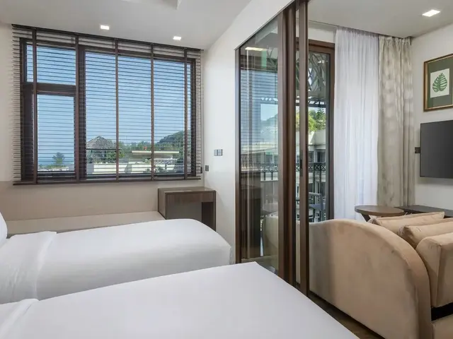 фотографии The Proud Karon Beach Phuket Trademark Collection By Wyndham изображение №20