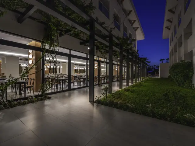 фотографии отеля Ring Beach (ex. Nautilus Hotel) изображение №23