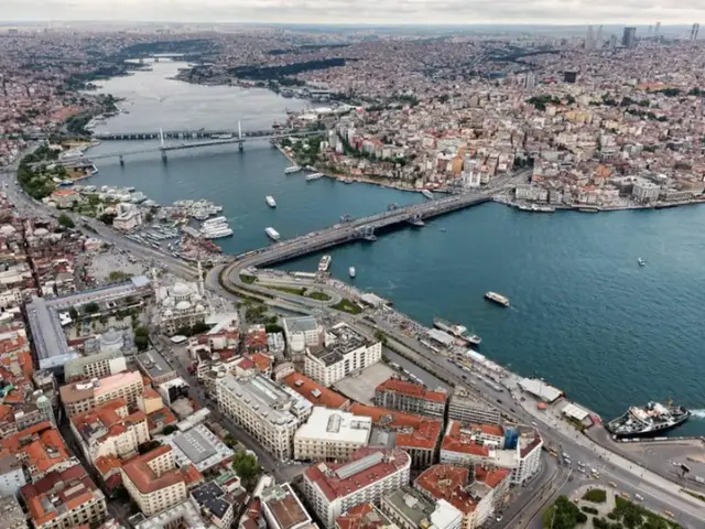 фото Les Temps Istanbul Karakoy, Curio Collection by Hilton изображение №2